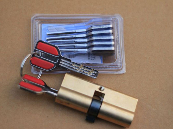 路北24小时上门开锁公司